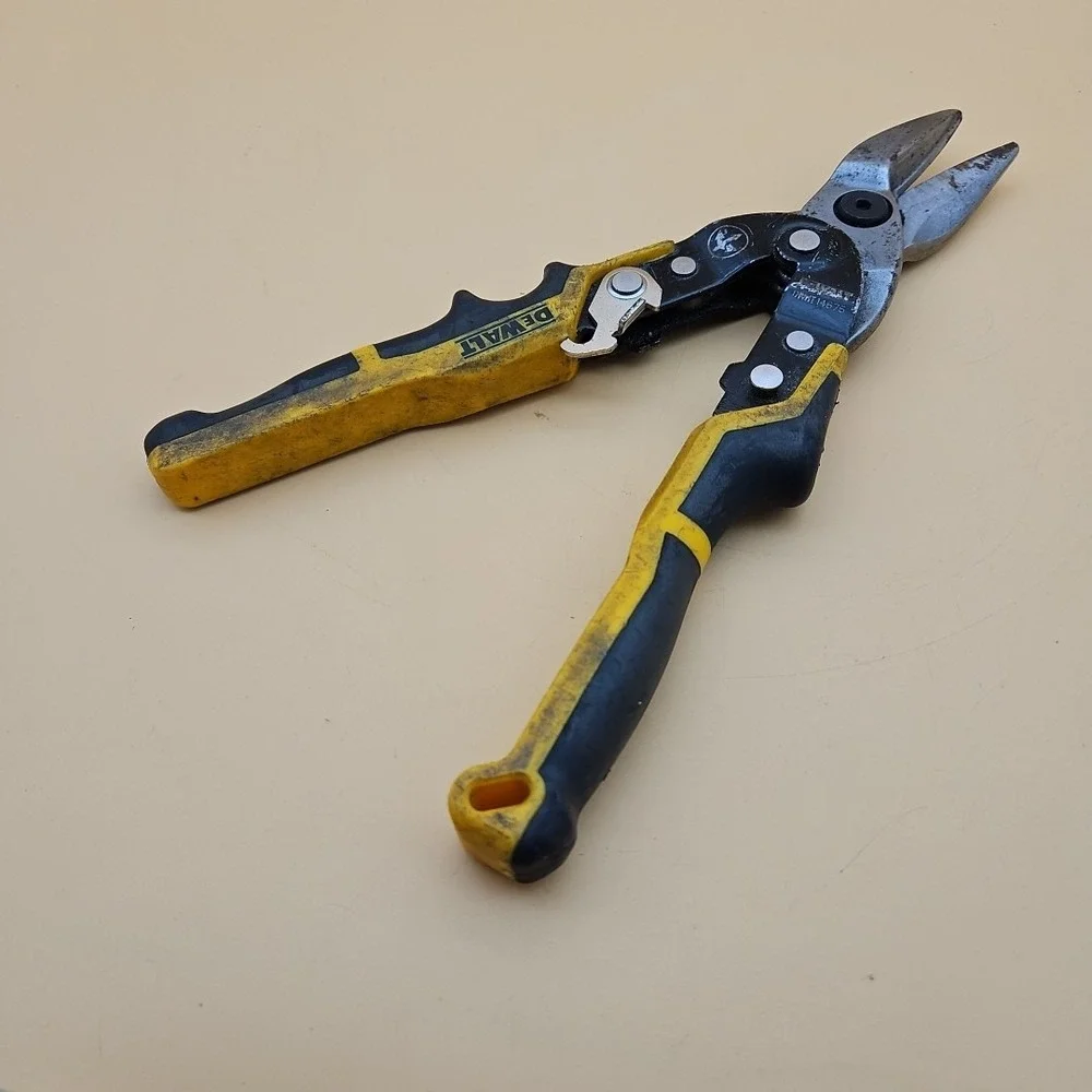 DeWalt 10 Inch Straight-cut‎ Aviation Snip Ergo Dewalt Cut Straight Snips Tin